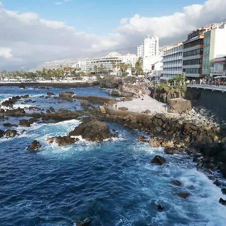 Apartamento Charming Puerto Cruz, Terrace & Pool Access