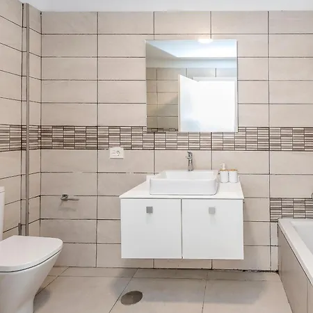 Charming Puerto Cruz, Terrace & Pool Access * Puerto de la Cruz (Tenerife)